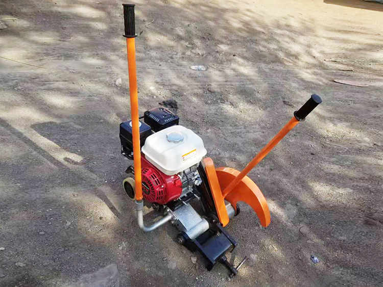 NQG-6.5II型内燃(rán)鋼軌鋸(jù)軌機